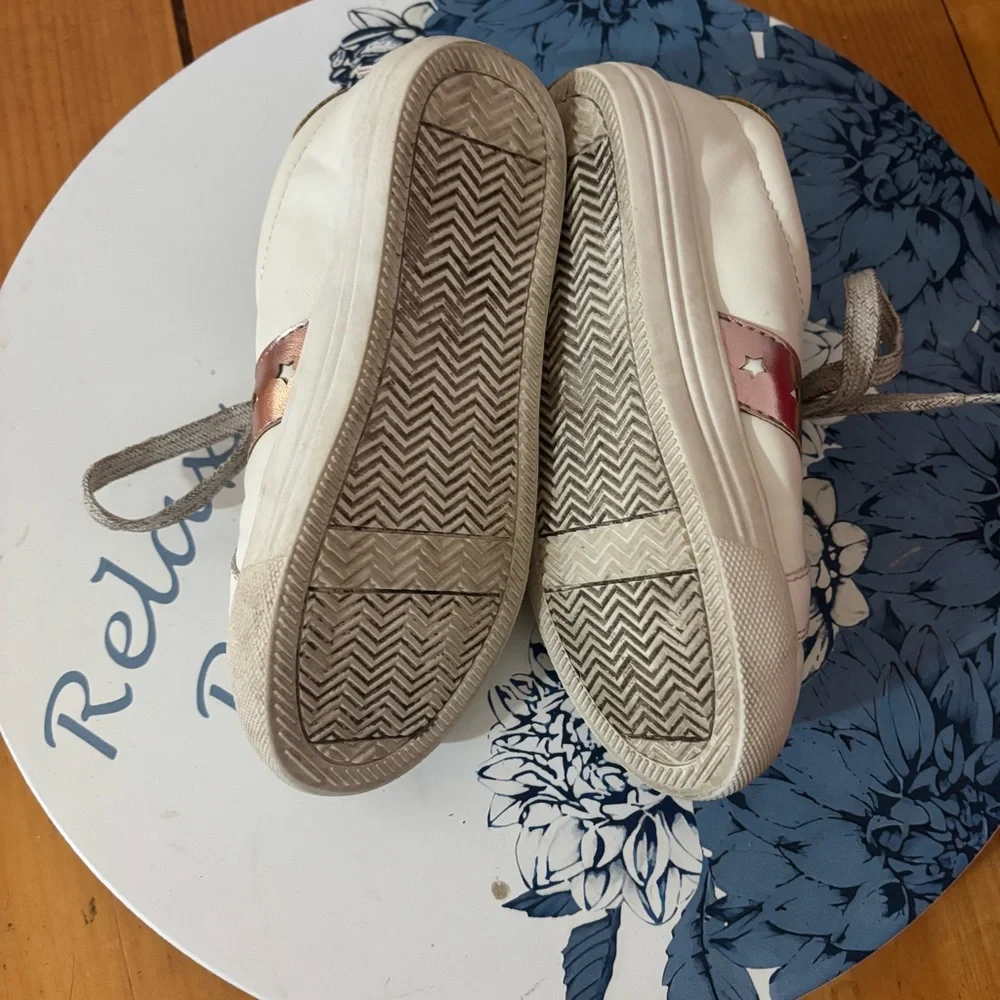 GAP Kids Toddler Girls Sneakers Size 12 White Rose Gold Lace Up Casual Shoes